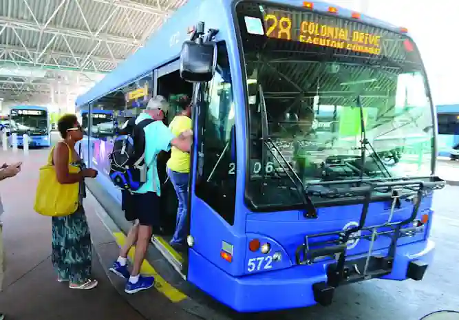 bus lynx Como transportarse en Orlando