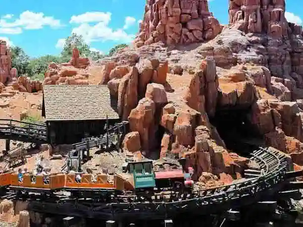 big thunder mountain atraccion magic kingdom Orlando