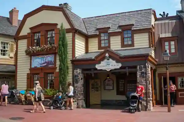 entrada ccolumbia harbour house disney