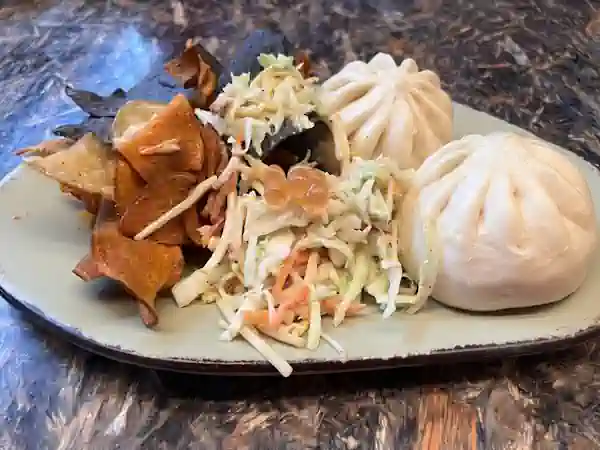 Cheesburger bao buns -satuli canteen disney