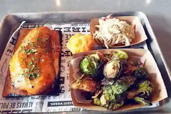 menu de polite pig en disney spring
