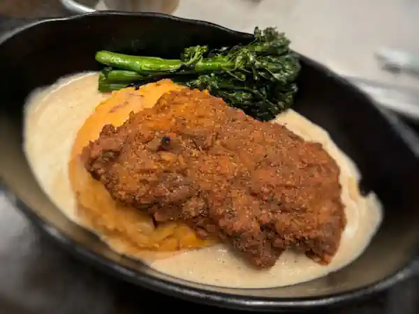 Endorian Fried Chicken, docking bay 7 , Hollywood Studios